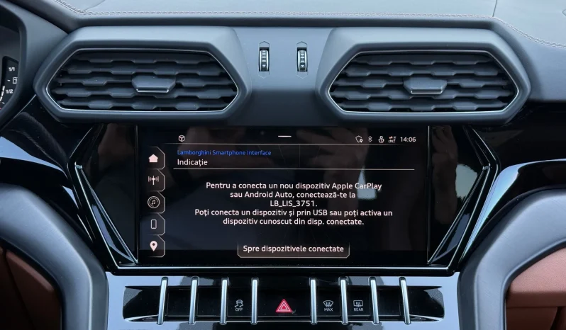 
								Lamborghini URUS Standard full									