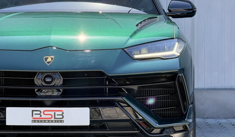 
								Lamborghini URUS Standard full									