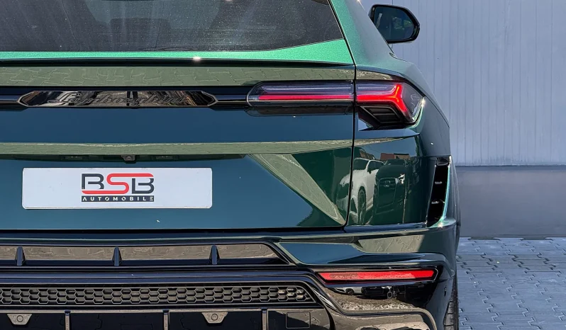 
								Lamborghini URUS Standard full									