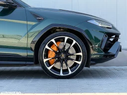 
										Lamborghini URUS Standard full									