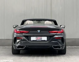 
										BMW Seria 8 full									