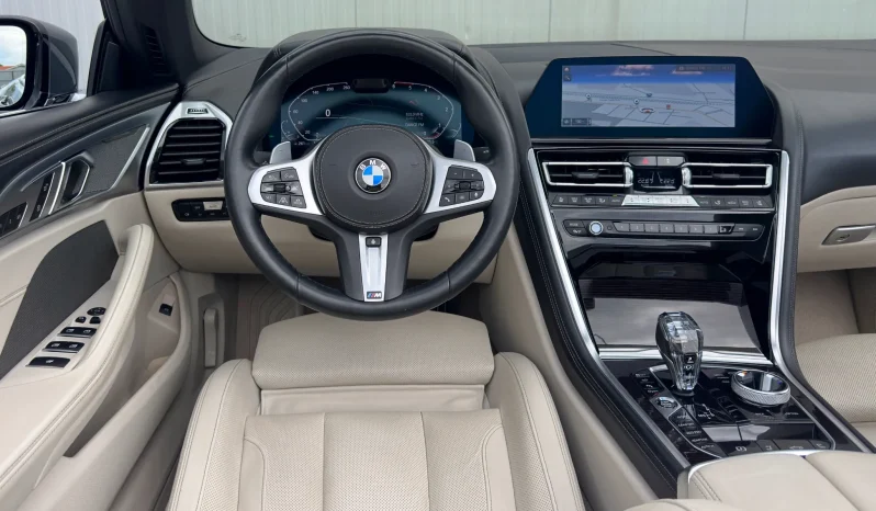 
								BMW Seria 8 full									