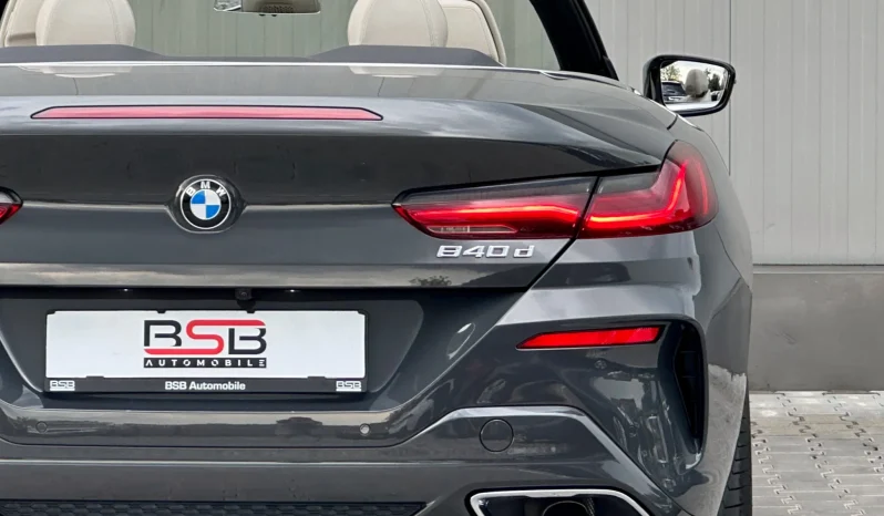 
								BMW Seria 8 full									