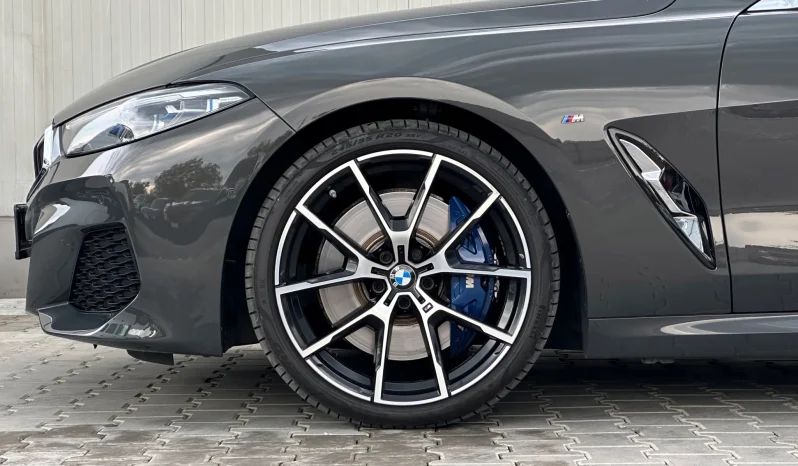 
								BMW Seria 8 full									