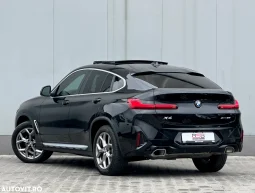 
										BMW X4 xDrive30i AT MHEV full									