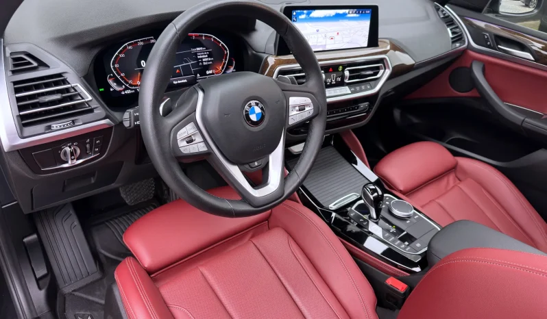 
								BMW X4 xDrive30i AT MHEV full									
