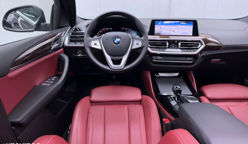 
								BMW X4 xDrive30i AT MHEV full									