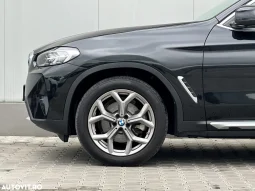 
										BMW X4 xDrive30i AT MHEV full									