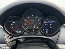 
										Porsche Macan Standard full									