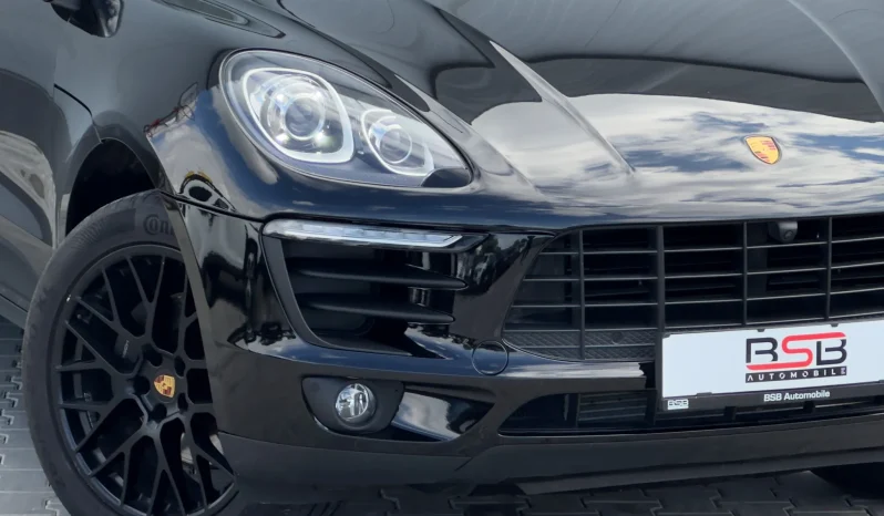 
								Porsche Macan Standard full									