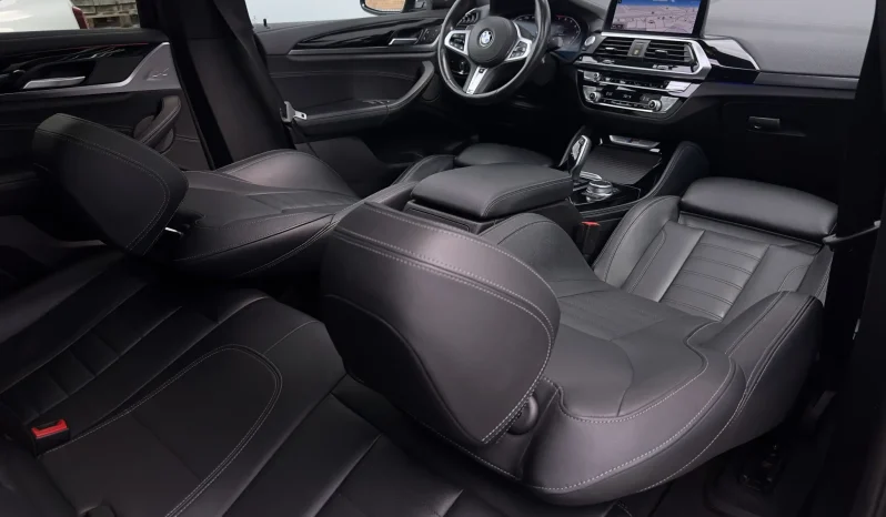 
								BMW X4 M M40i Sport Edition full									