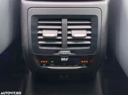 
										BMW X4 M M40i Sport Edition full									