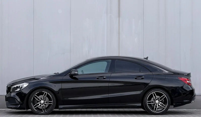 
								Mercedes-Benz CLA 220 d 7G-DCT AMG Line full									