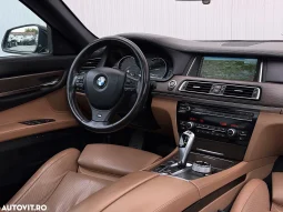 
										BMW Seria 7 730d Edition Exclusive full									