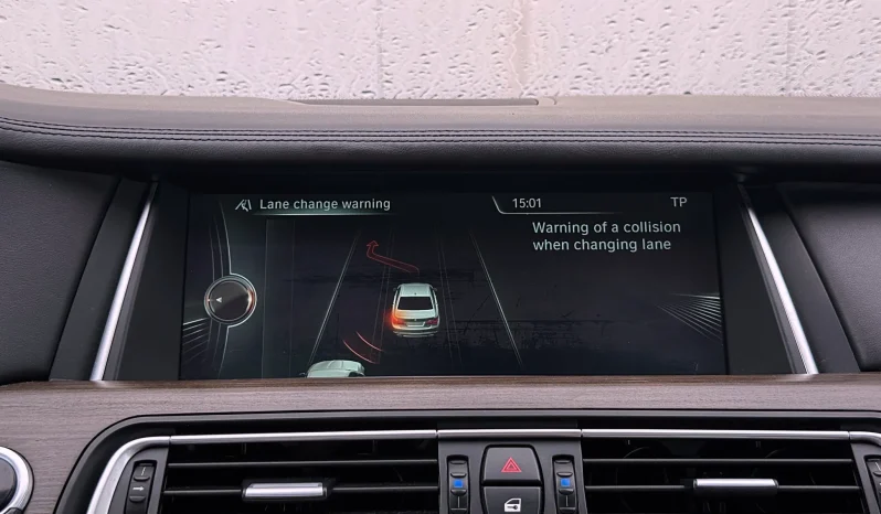 
								BMW Seria 7 730d Edition Exclusive full									