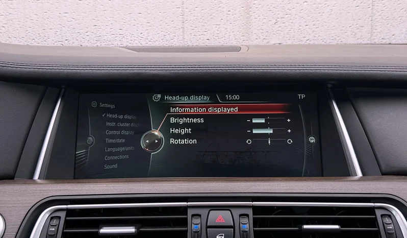 
								BMW Seria 7 730d Edition Exclusive full									