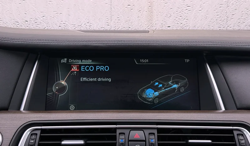 
								BMW Seria 7 730d Edition Exclusive full									