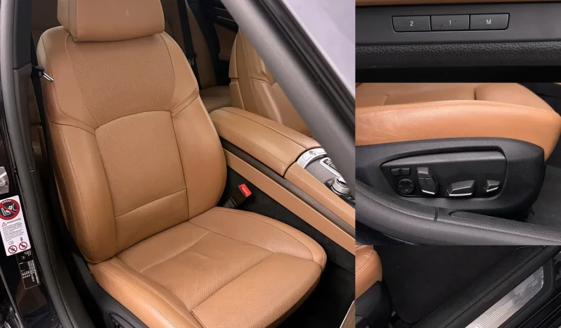 
								BMW Seria 7 730d Edition Exclusive full									