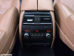 
										BMW Seria 7 730d Edition Exclusive full									