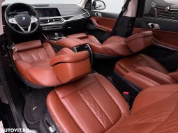 
										BMW X7 xDrive40i full									