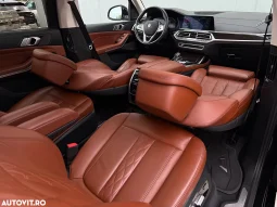 
										BMW X7 xDrive40i full									