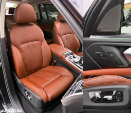 
										BMW X7 xDrive40i full									
