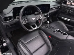 
										Ford Mustang Cabrio 2.3 Eco Boost full									
