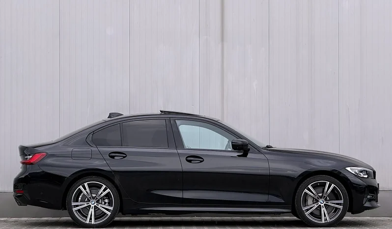 
								BMW Seria 3 330e Aut. M Sport full									