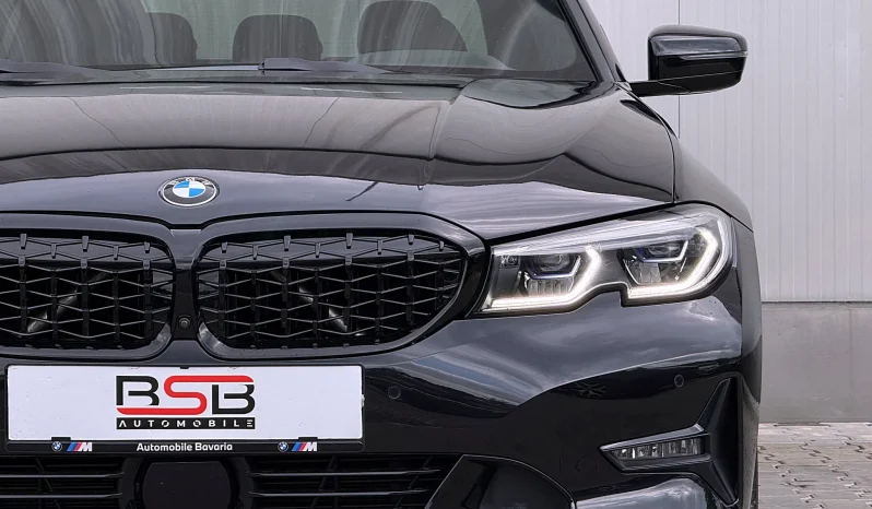 
								BMW Seria 3 330e Aut. M Sport full									