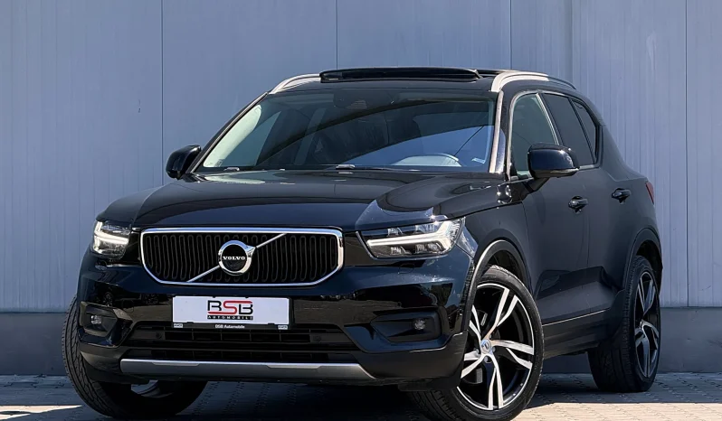 
								Volvo XC 40 D4 AWD Momentum Pro full									