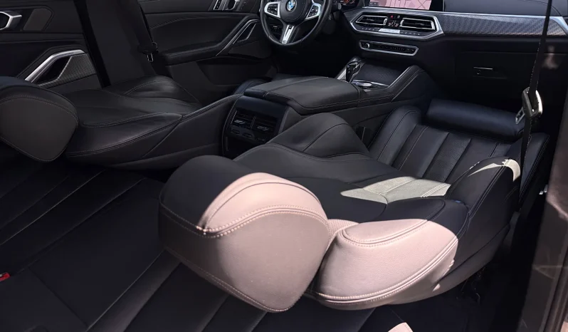 
								BMW X6 xDrive30d full									