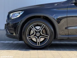 
										Mercedes-Benz GLC Coupe 220 d 4Matic 9G-TRONIC AMG Line full									