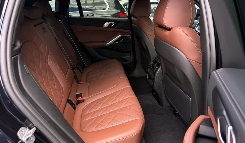 
								BMW X6 xDrive30d AT MHEV full									