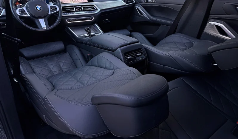 
								BMW X6 xDrive30d AT MHEV full									