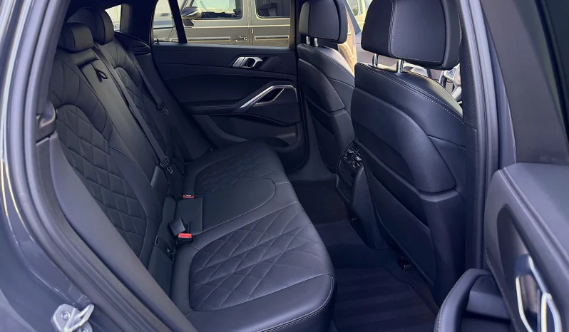 
								BMW X6 xDrive30d AT MHEV full									