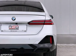 
										BMW Seria 5 520d xDrive AT MHEV full									