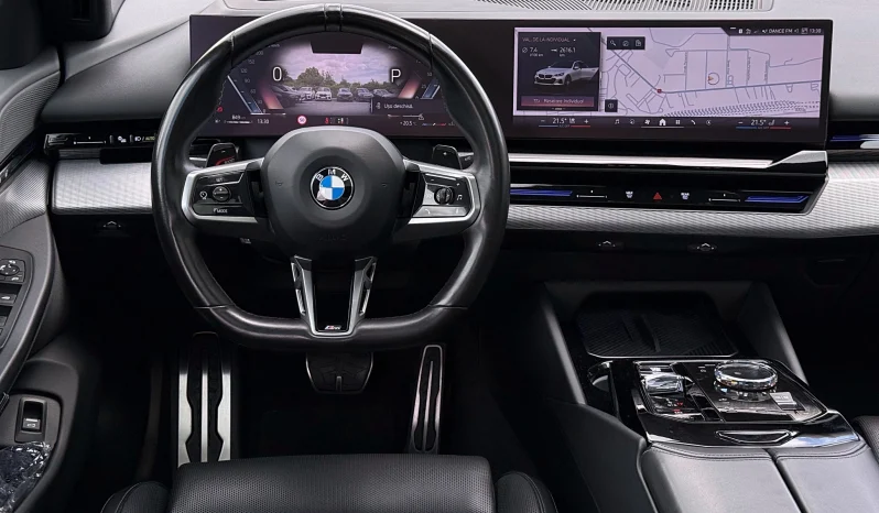 
								BMW Seria 5 520d xDrive AT MHEV full									