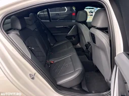 
										BMW Seria 5 520d xDrive AT MHEV full									