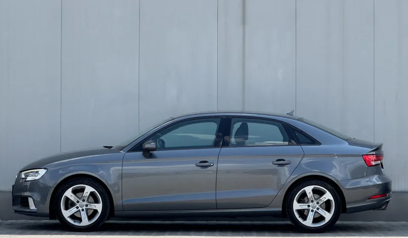 
								Audi A3 Limuzina 1.4 TFSI COD ultra S tronic Design full									