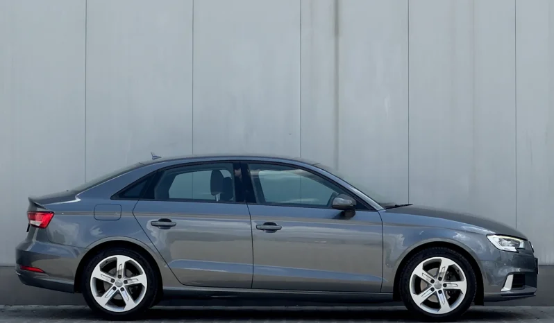 
								Audi A3 Limuzina 1.4 TFSI COD ultra S tronic Design full									