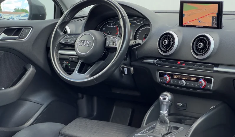 
								Audi A3 Limuzina 1.4 TFSI COD ultra S tronic Design full									