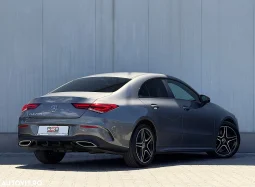 
										Mercedes-Benz CLA 200 full									