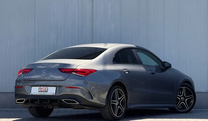 
								Mercedes-Benz CLA 200 full									