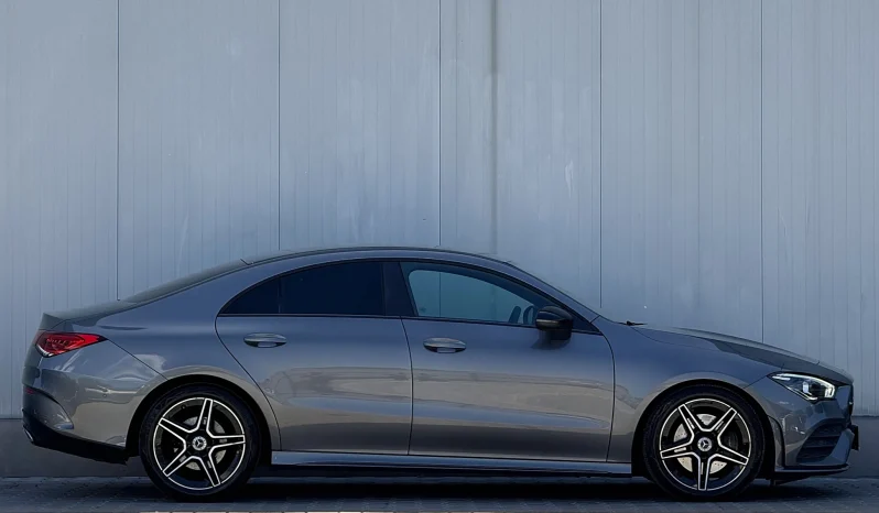 
								Mercedes-Benz CLA 200 full									