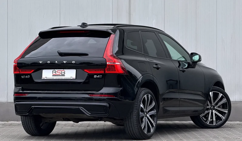 
								Volvo XC 60 B4 D AWD Plus Dark full									