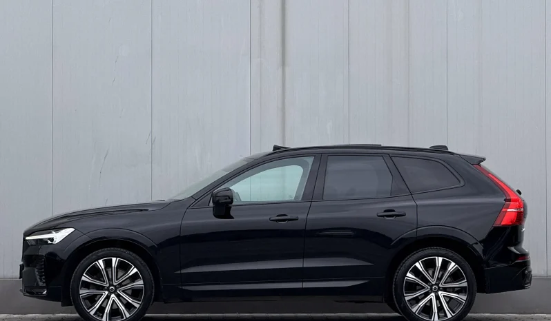
								Volvo XC 60 B4 D AWD Plus Dark full									