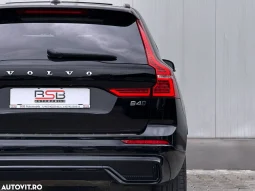 
										Volvo XC 60 B4 D AWD Plus Dark full									