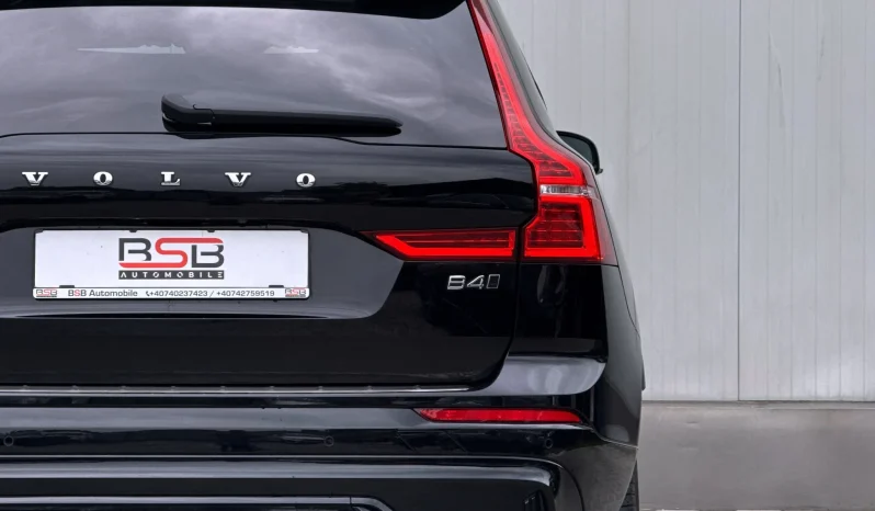 
								Volvo XC 60 B4 D AWD Plus Dark full									