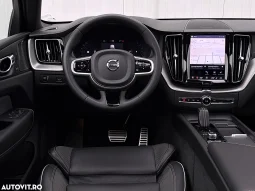 
										Volvo XC 60 B4 D AWD Plus Dark full									