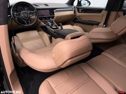 
										Porsche Cayenne Tiptronic S Platinum Edition full									